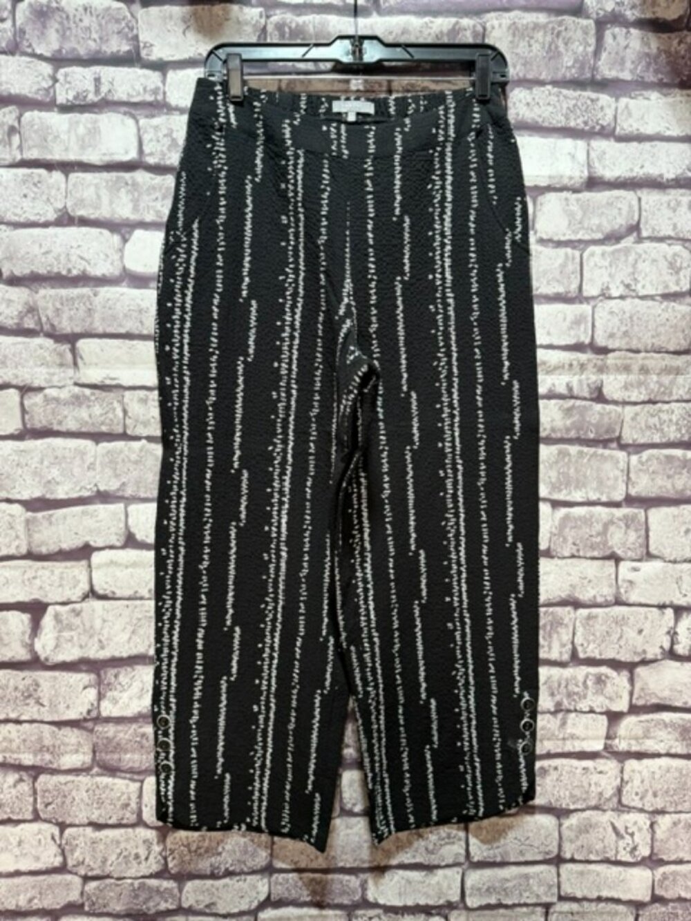 Habitat Black & White Ankle Pants Size Small